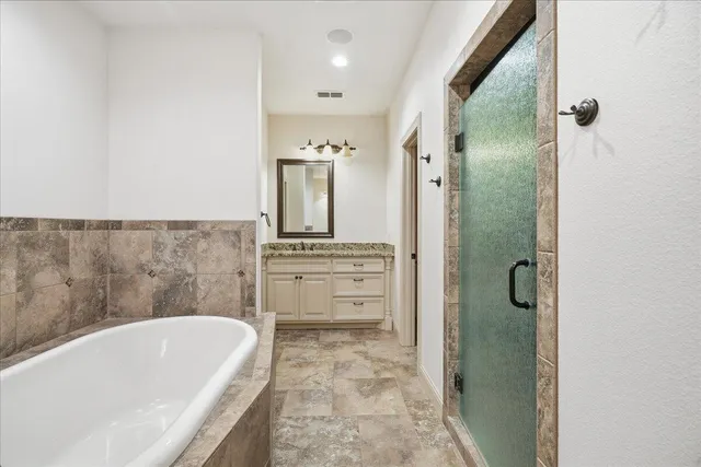 $550,000 | 1204 North 14th Place, Wolfforth, TX 79382