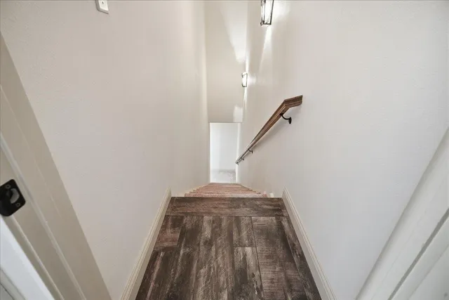 $550,000 | 1204 North 14th Place, Wolfforth, TX 79382