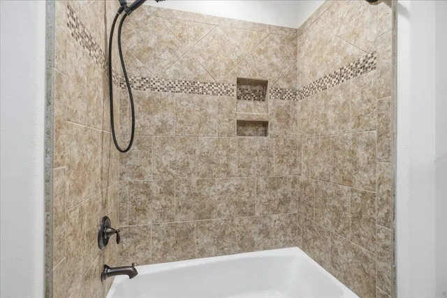 $550,000 | 1204 North 14th Place, Wolfforth, TX 79382