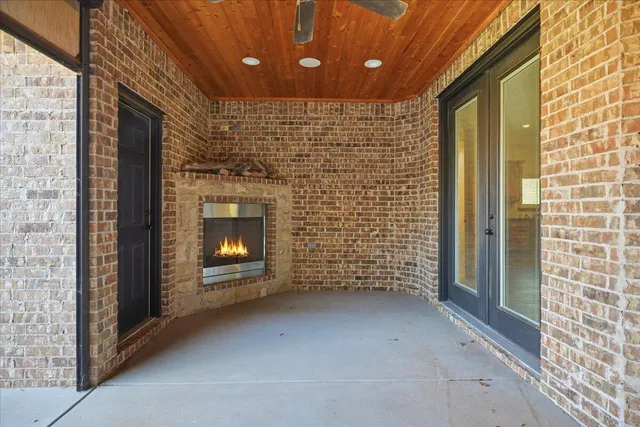 $550,000 | 1204 North 14th Place, Wolfforth, TX 79382