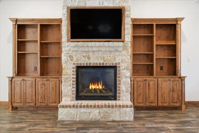 $550,000 | 1204 North 14th Place, Wolfforth, TX 79382