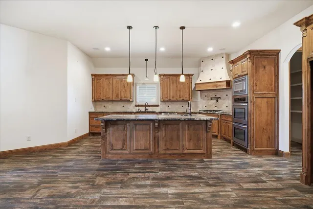 $550,000 | 1204 North 14th Place, Wolfforth, TX 79382