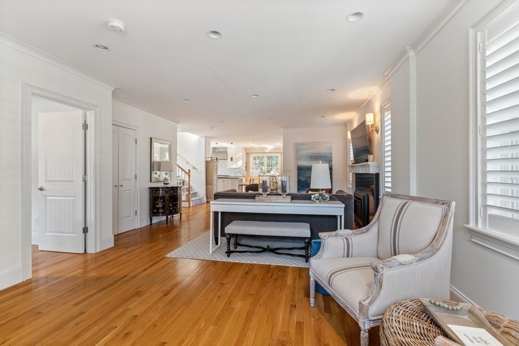 23 Thomas Road Wellesley, MA 02482 - Photo 3 of 23 a living room with furniture and a table