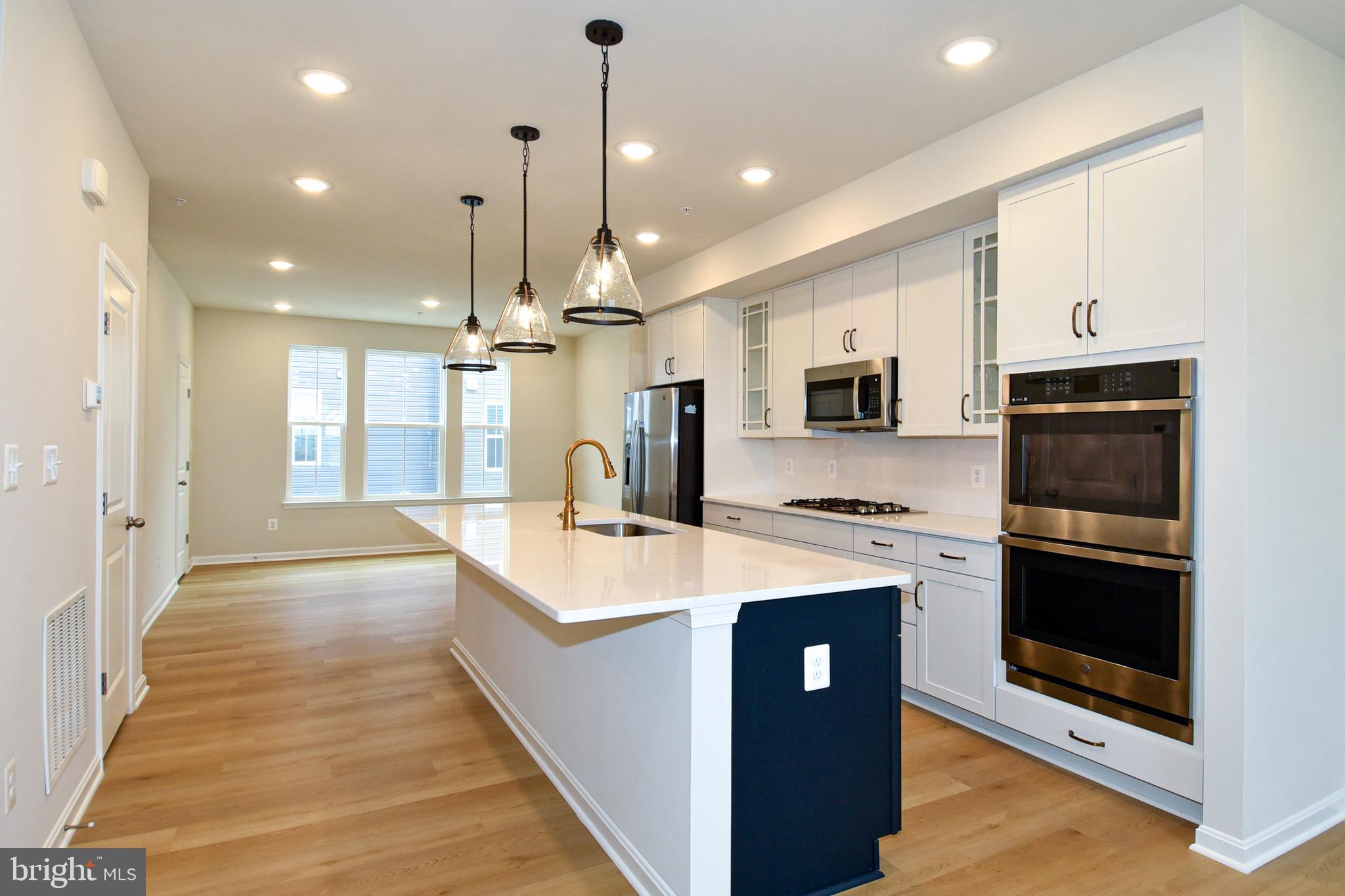 402 Matlock Lane Frederick, MD 21701 - Photo 22 of 61 double wall oven