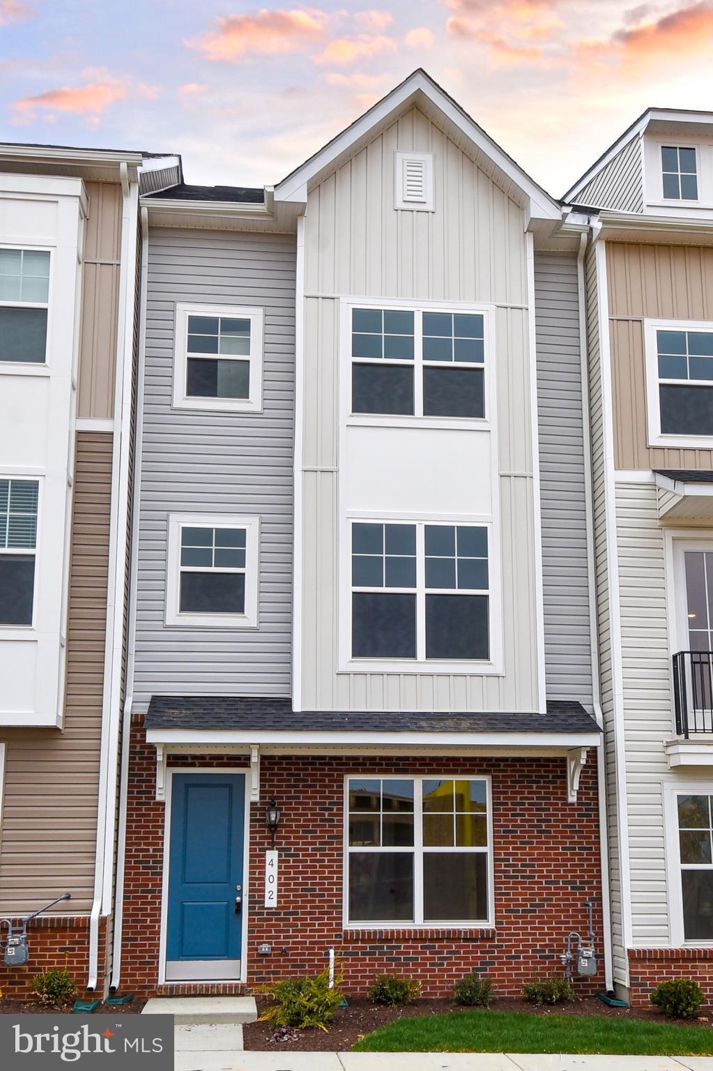 402 Matlock Lane Frederick, MD 21701 - Photo 3 of 61 front