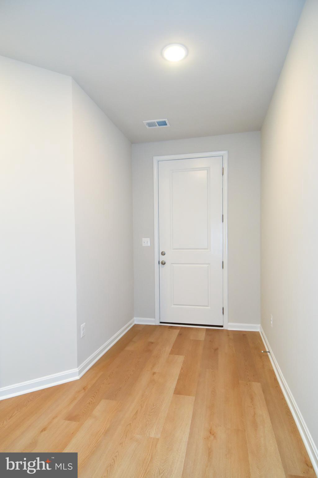 402 Matlock Lane Frederick, MD 21701 - Photo 8 of 61 front entry