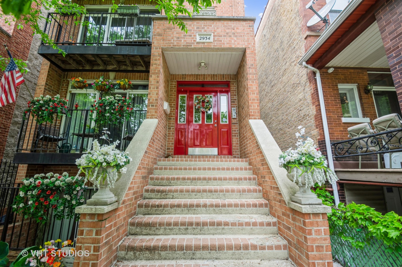 2934 North Ridgeway Avenue, Unit 2 Chicago, IL 60618 - Photo 2 of 16 Gallery Image 2