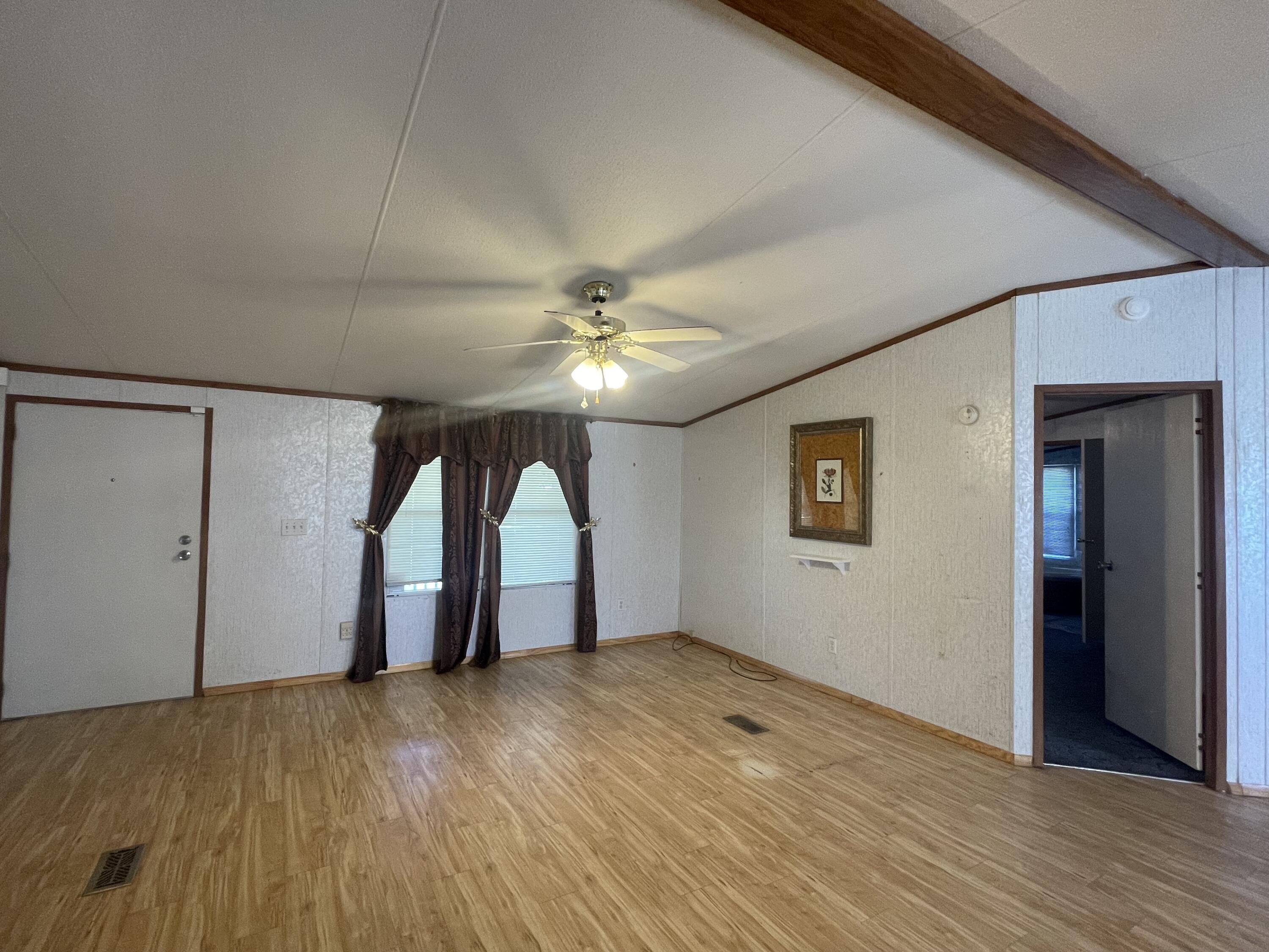 253 Vanderheide Road DeFuniak Springs, FL 32433 - Photo 11 of 63 253 Vanderheide_Interior (1)