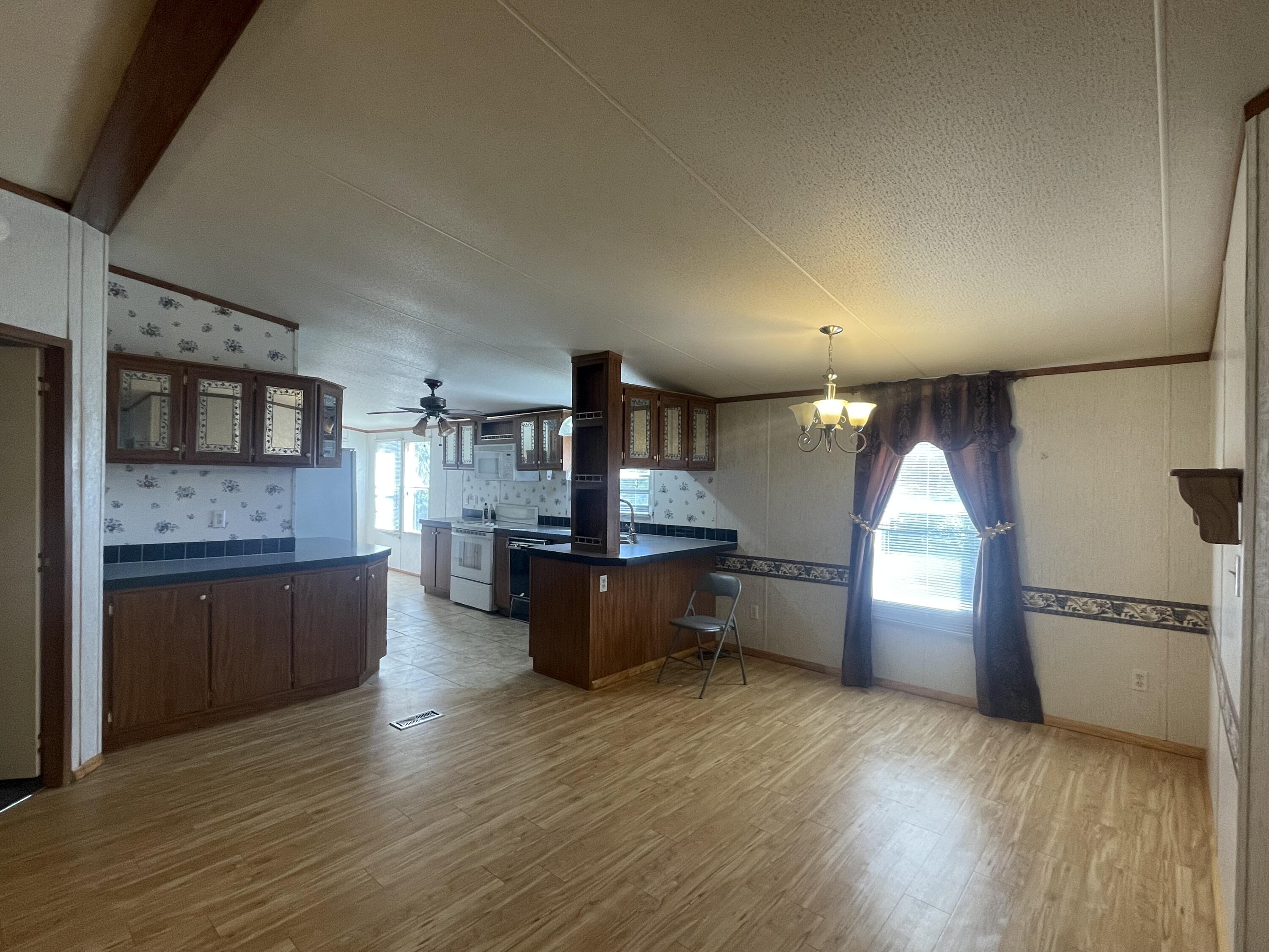253 Vanderheide Road DeFuniak Springs, FL 32433 - Photo 12 of 63 253 Vanderheide_Interior (2)