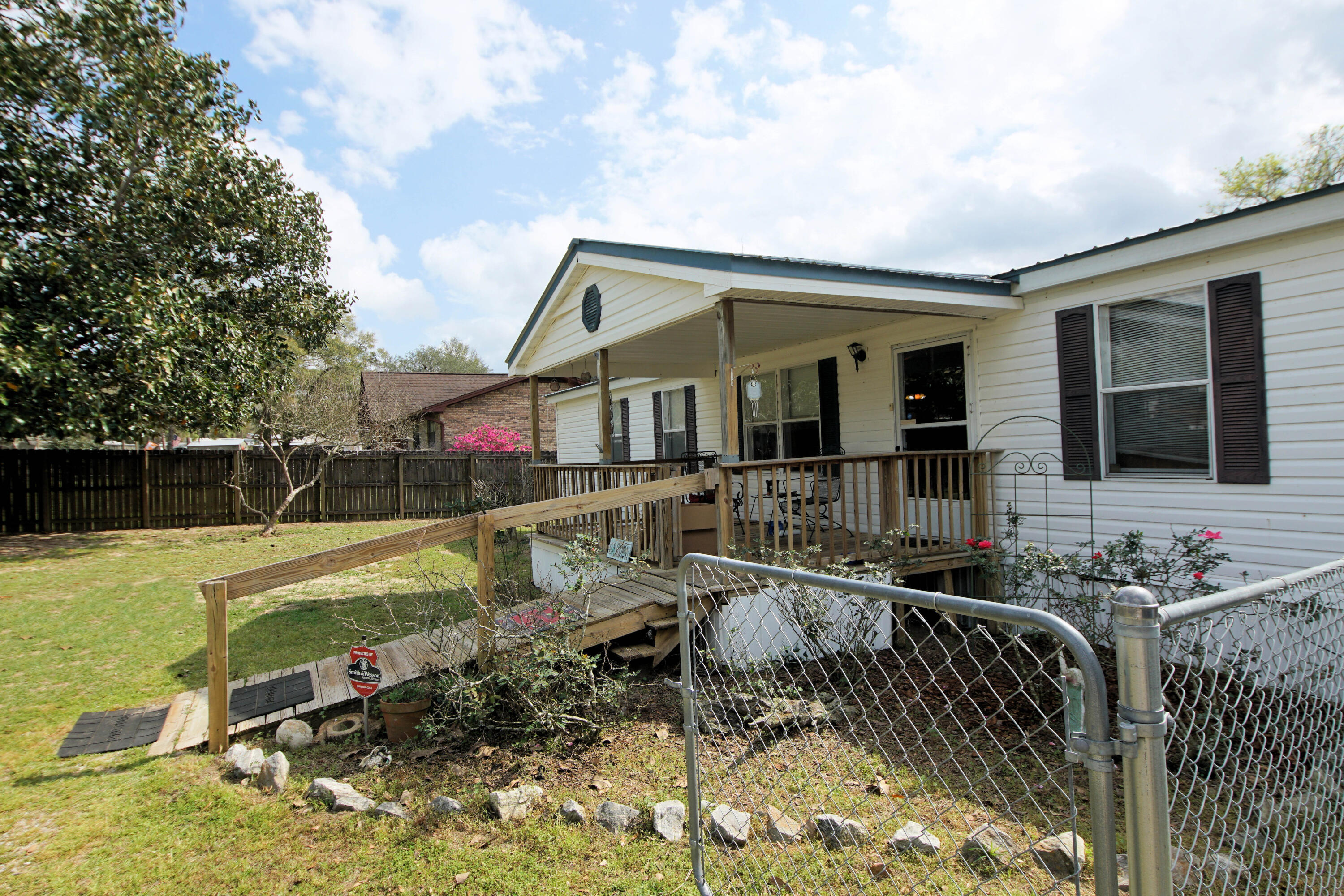 253 Vanderheide Road DeFuniak Springs, FL 32433 - Photo 36 of 63 253 Vanderheide Rd_Front