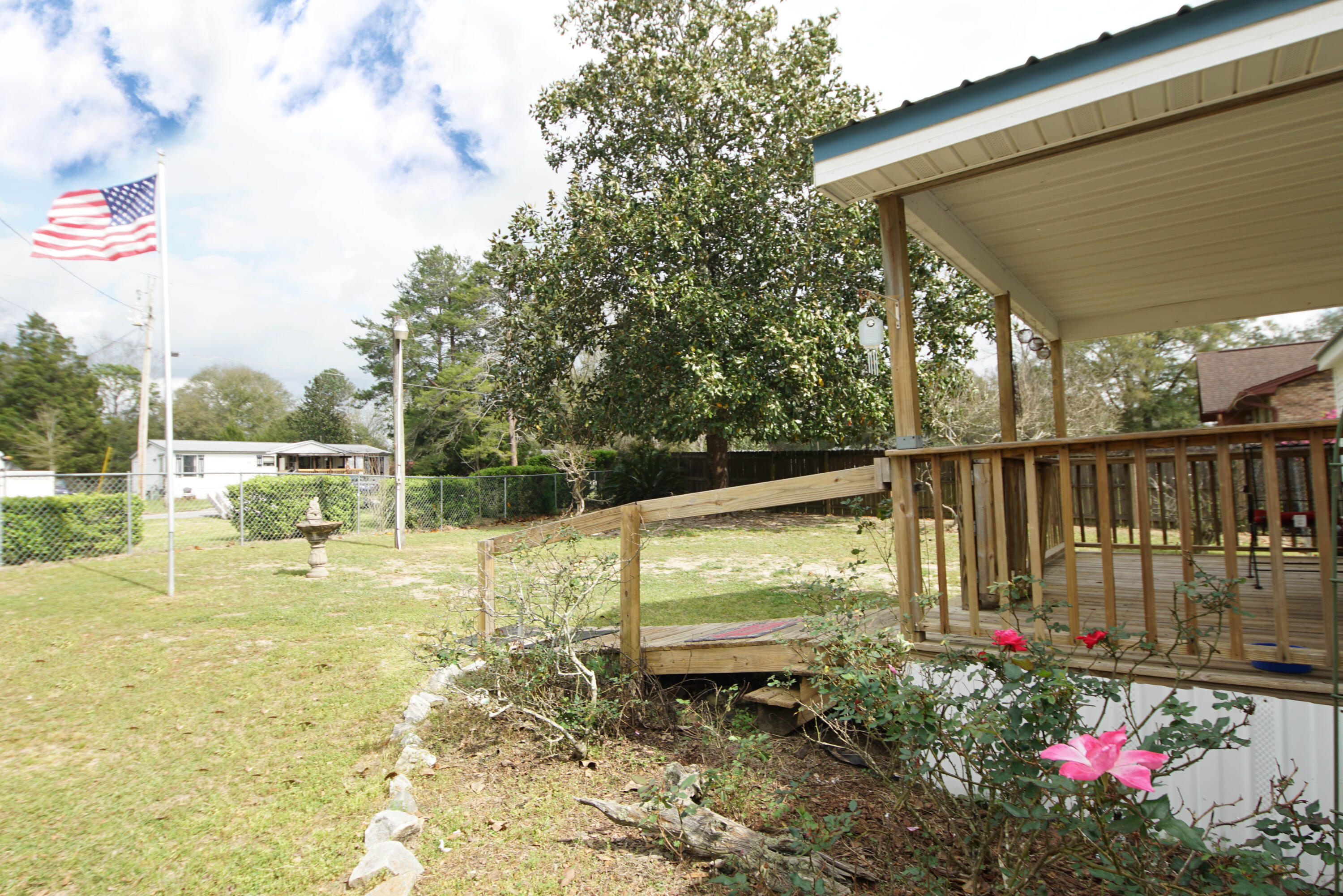 253 Vanderheide Road DeFuniak Springs, FL 32433 - Photo 37 of 63 253 Vanderheide Rd_Front