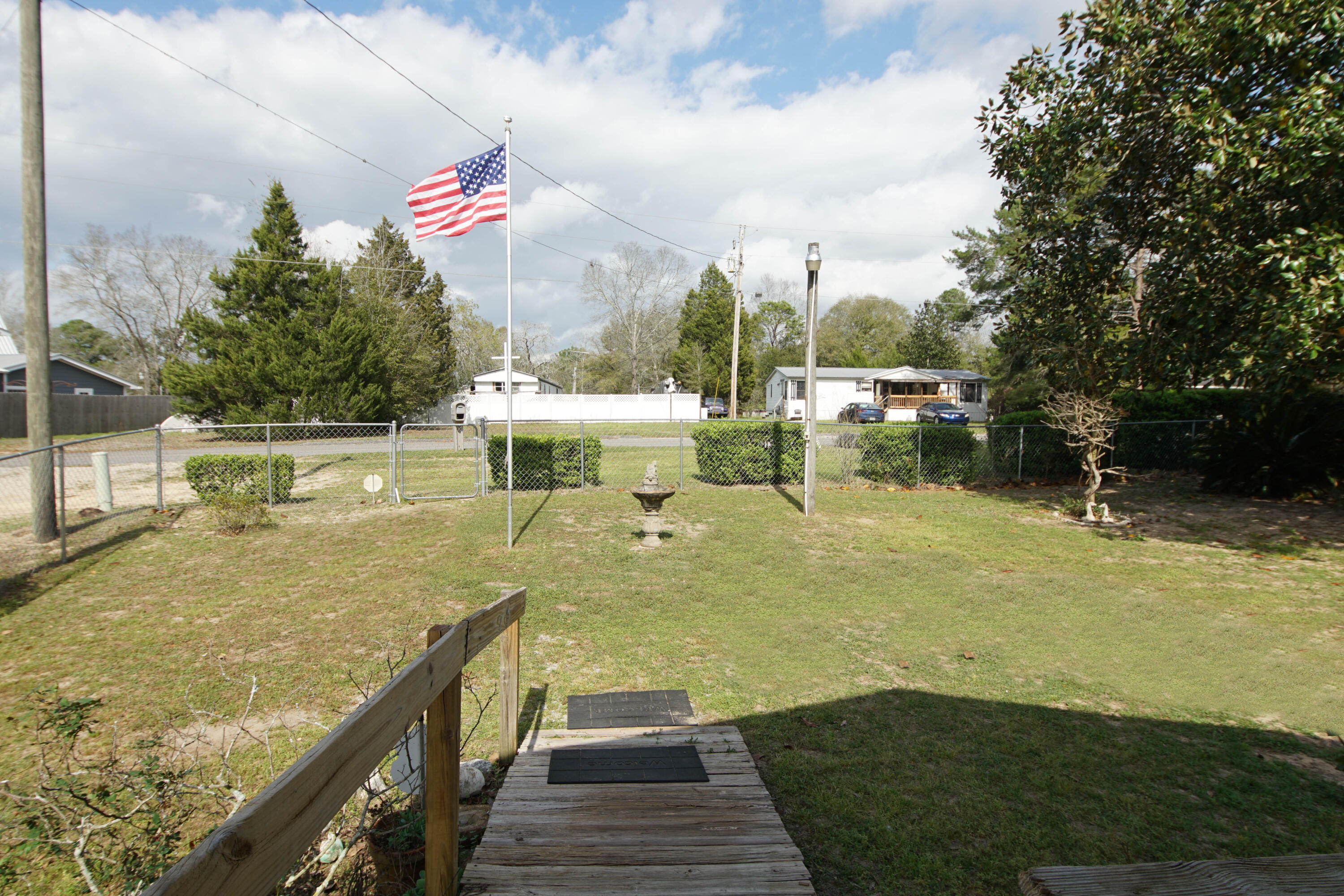 253 Vanderheide Road DeFuniak Springs, FL 32433 - Photo 38 of 63 253 Vanderheide Rd_Front