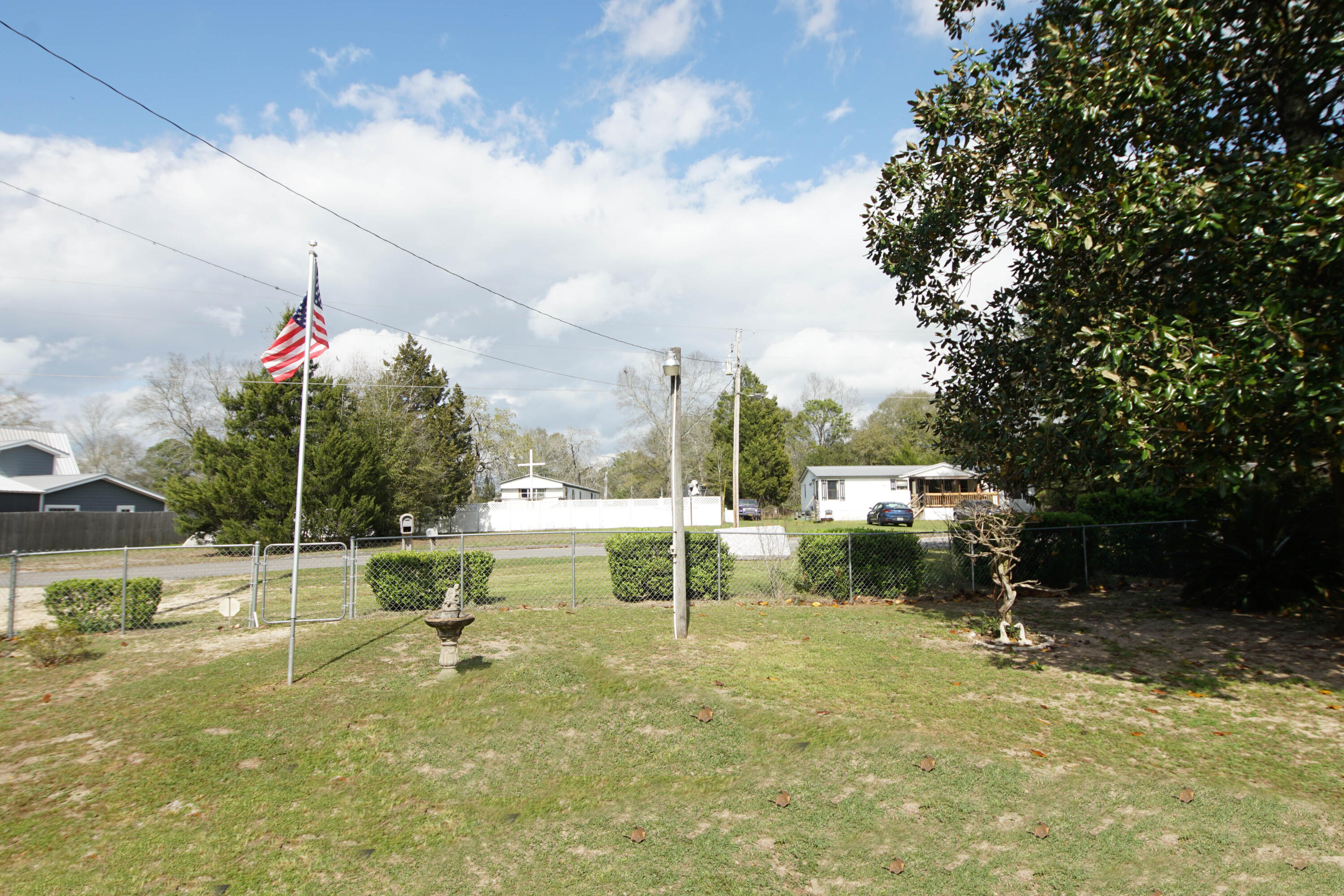 253 Vanderheide Road DeFuniak Springs, FL 32433 - Photo 40 of 63 253 Vanderheide Rd_Front