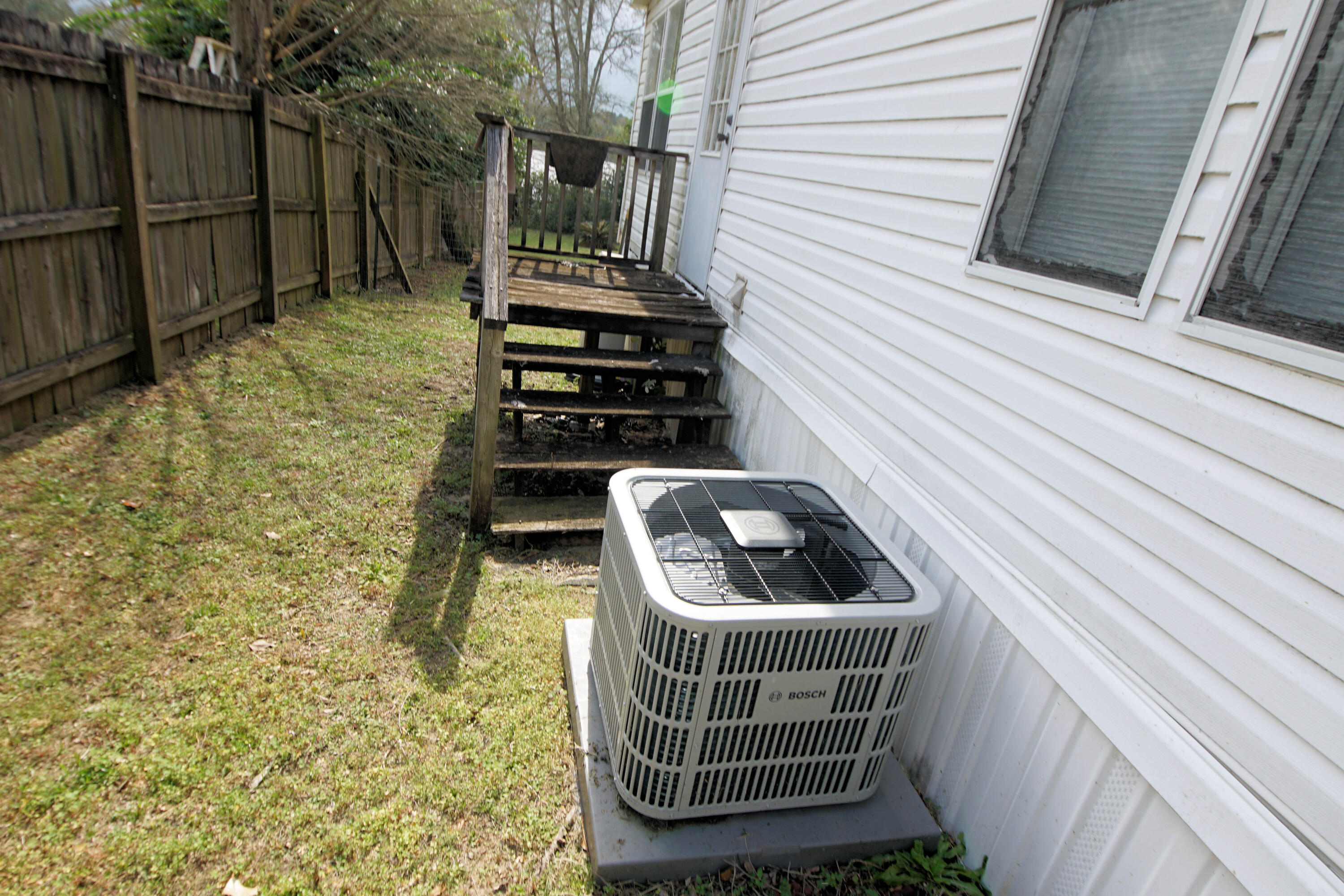 253 Vanderheide Road DeFuniak Springs, FL 32433 - Photo 45 of 63 253 Vanderheide Rd_Yard