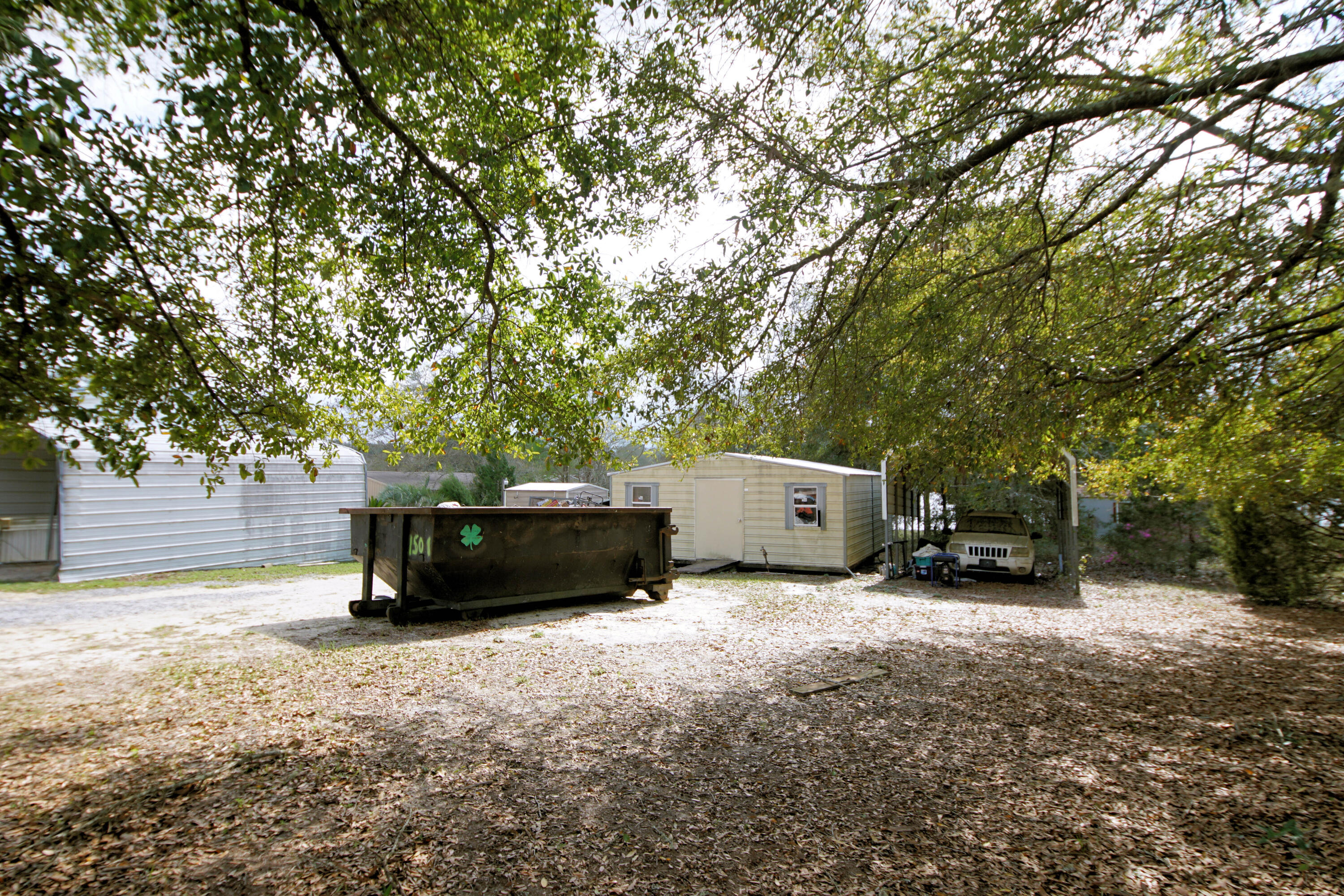 253 Vanderheide Road DeFuniak Springs, FL 32433 - Photo 46 of 63 253 Vanderheide Rd_Yard