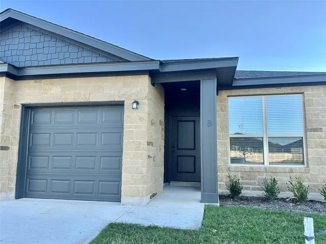$1,400 | 2913 Quail Rdg Lane, Unit B, Temple, TX 76501