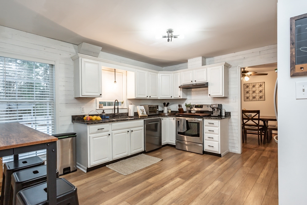 133 Quanapoag Road Freetown, MA 02717 - Photo 19 of 35 Gallery Image 19