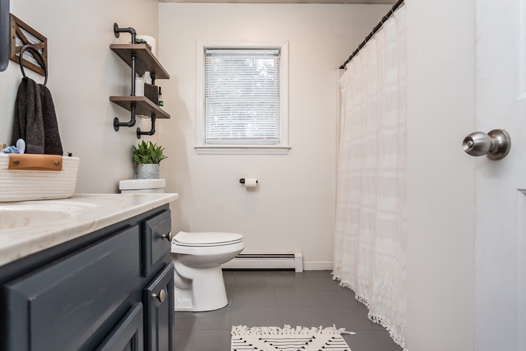 133 Quanapoag Road Freetown, MA 02717 - Photo 28 of 35 Gallery Image 28