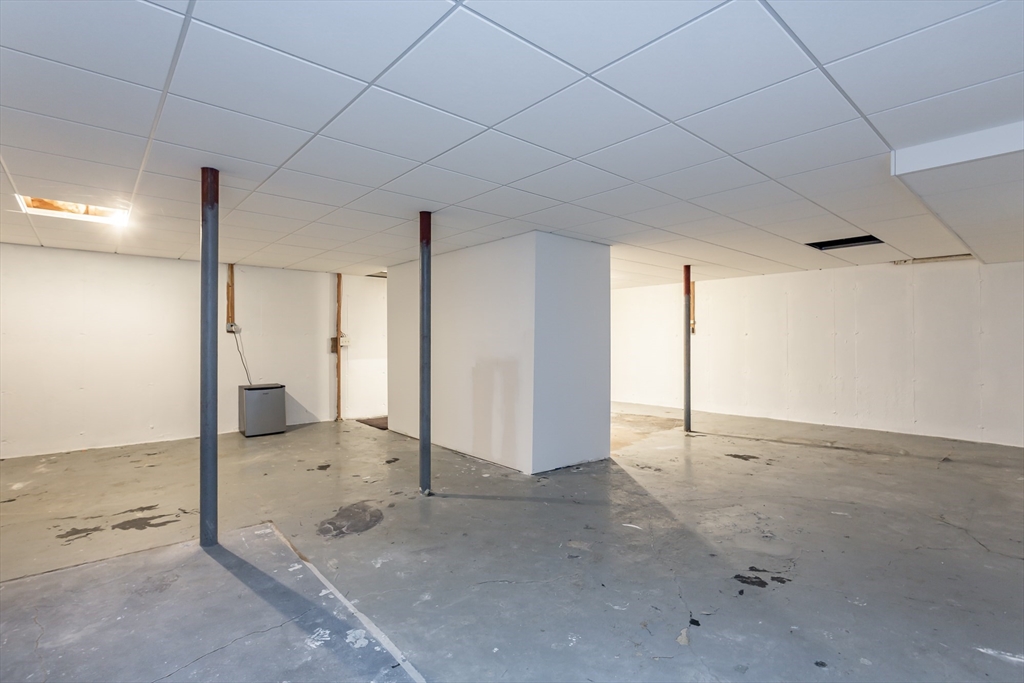 133 Quanapoag Road Freetown, MA 02717 - Photo 31 of 35 Gallery Image 31