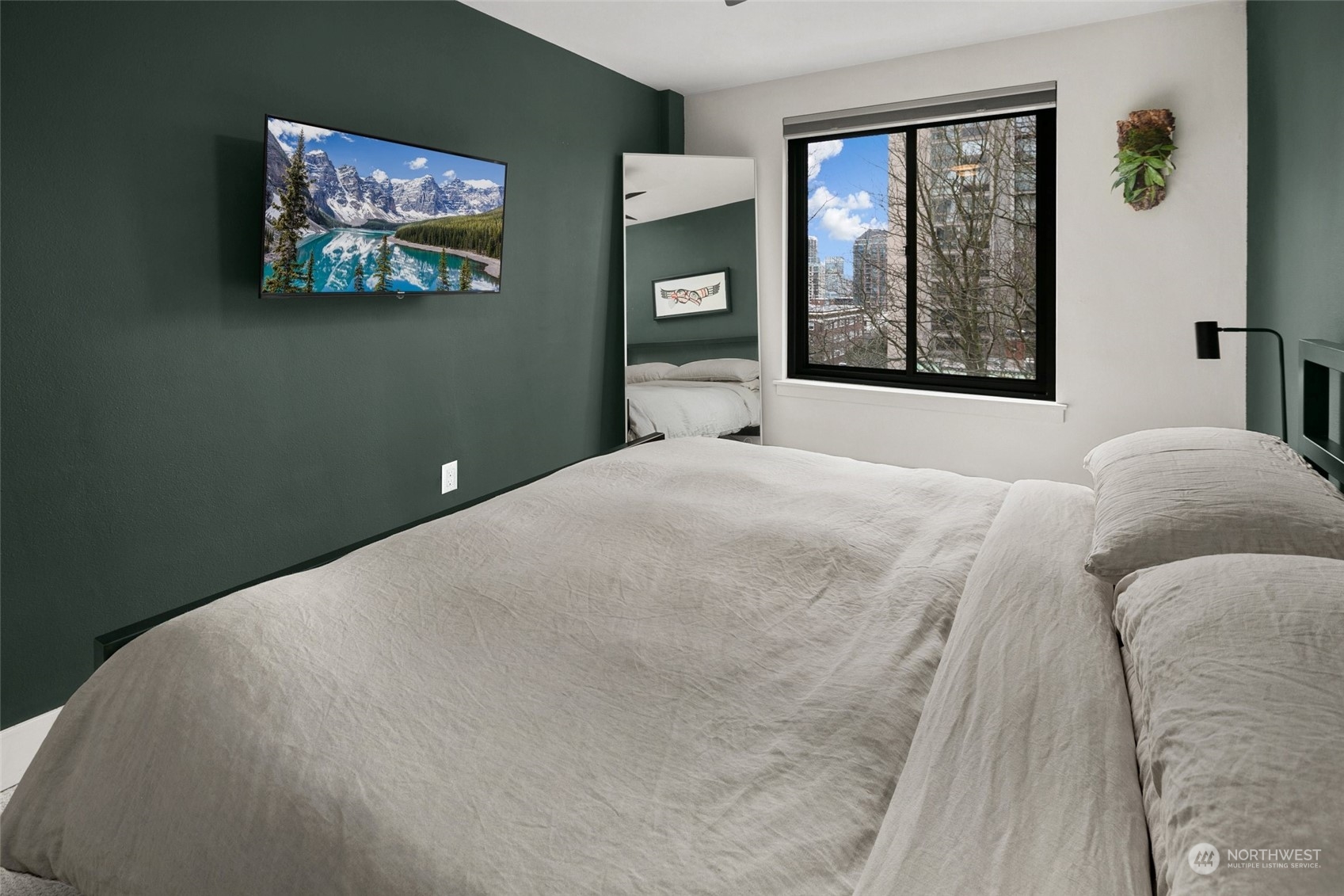 1105 Spring Street, Unit 606 Seattle, WA 98104 - Photo 12 of 21