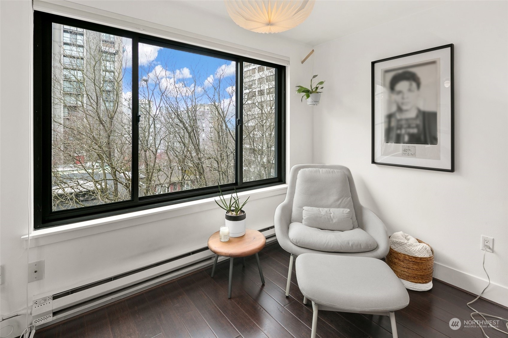 1105 Spring Street, Unit 606 Seattle, WA 98104 - Photo 5 of 21