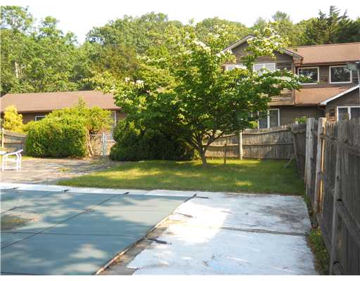 2630 Post Road South Kingstown, RI 02879 - Photo 11 of 20 Swimming Pool/Hot Tub/Sauna.