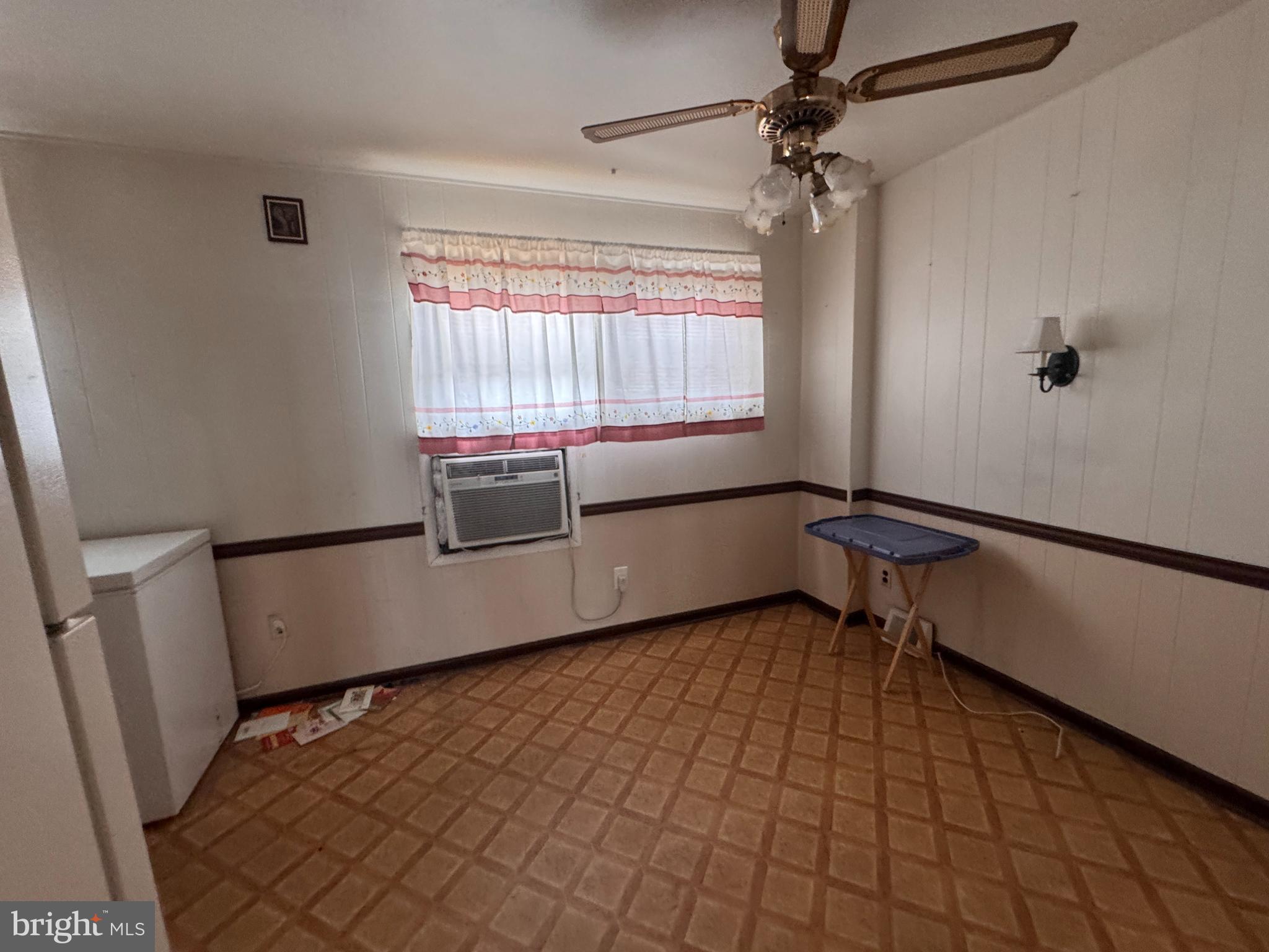 11702 Lanett Road Philadelphia, PA 19154 - Photo 7 of 16 eat in kitchen
