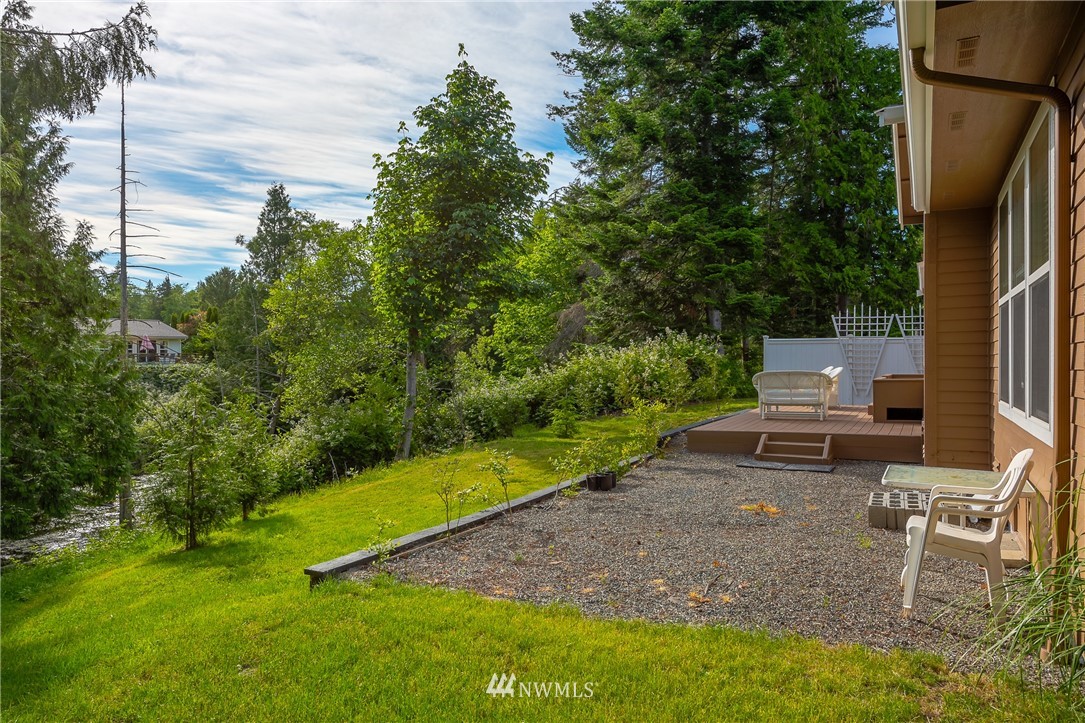 8201 Chilliwack Road Birch Bay, WA 98230 - Photo 5 of 40 Gallery Image 5