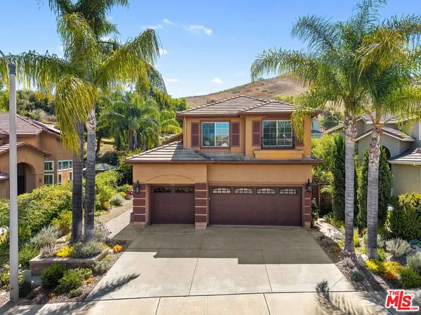 $1,369,000 | 350 Anzio Way, Oak Park, CA 91377