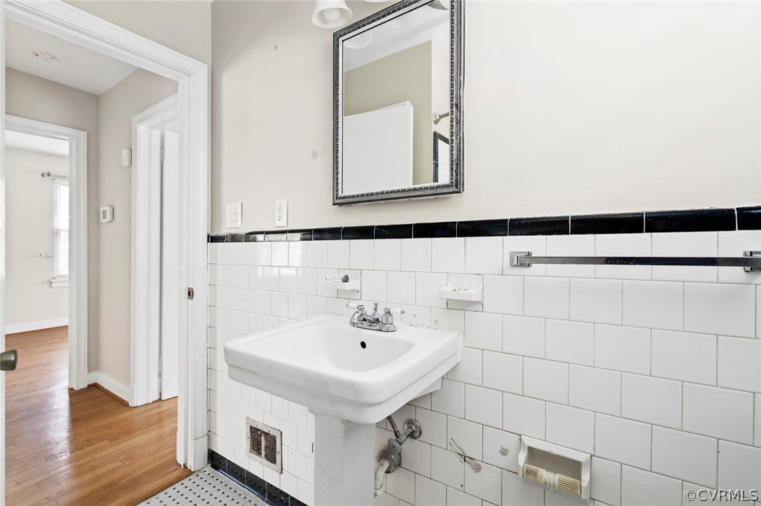 5912 Rois Road Richmond, VA 23227 - Photo 17 of 29 Gallery Image 17