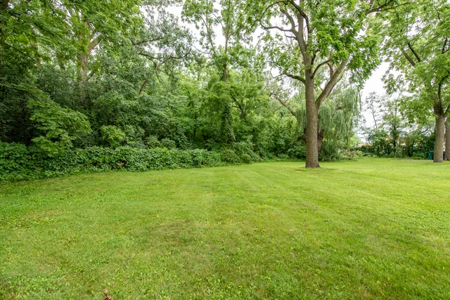 $189,900 | 12698 West Grandview Avenue, Waukegan, IL 60085