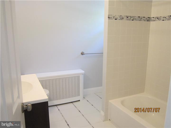 431 Hillside Road Ridley Park, PA 19078 - Photo 16 of 20 Bathroom