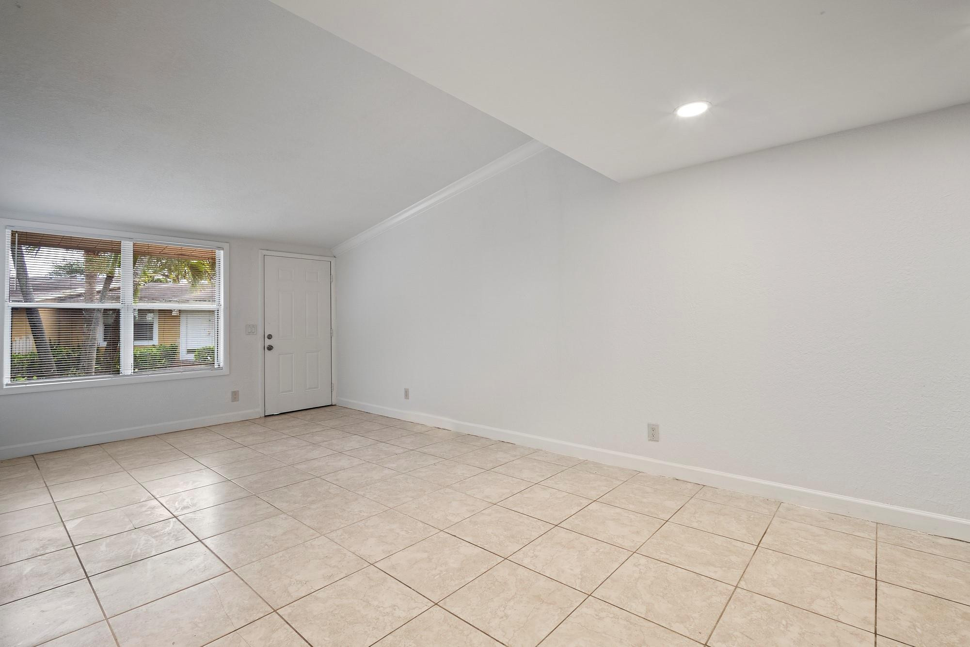 7110 Southgate Boulevard Tamarac, FL 33321 - Photo 12 of 18 Photo 12