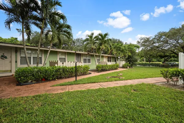 $1,700 | 7110 Southgate Boulevard, Tamarac, FL 33321