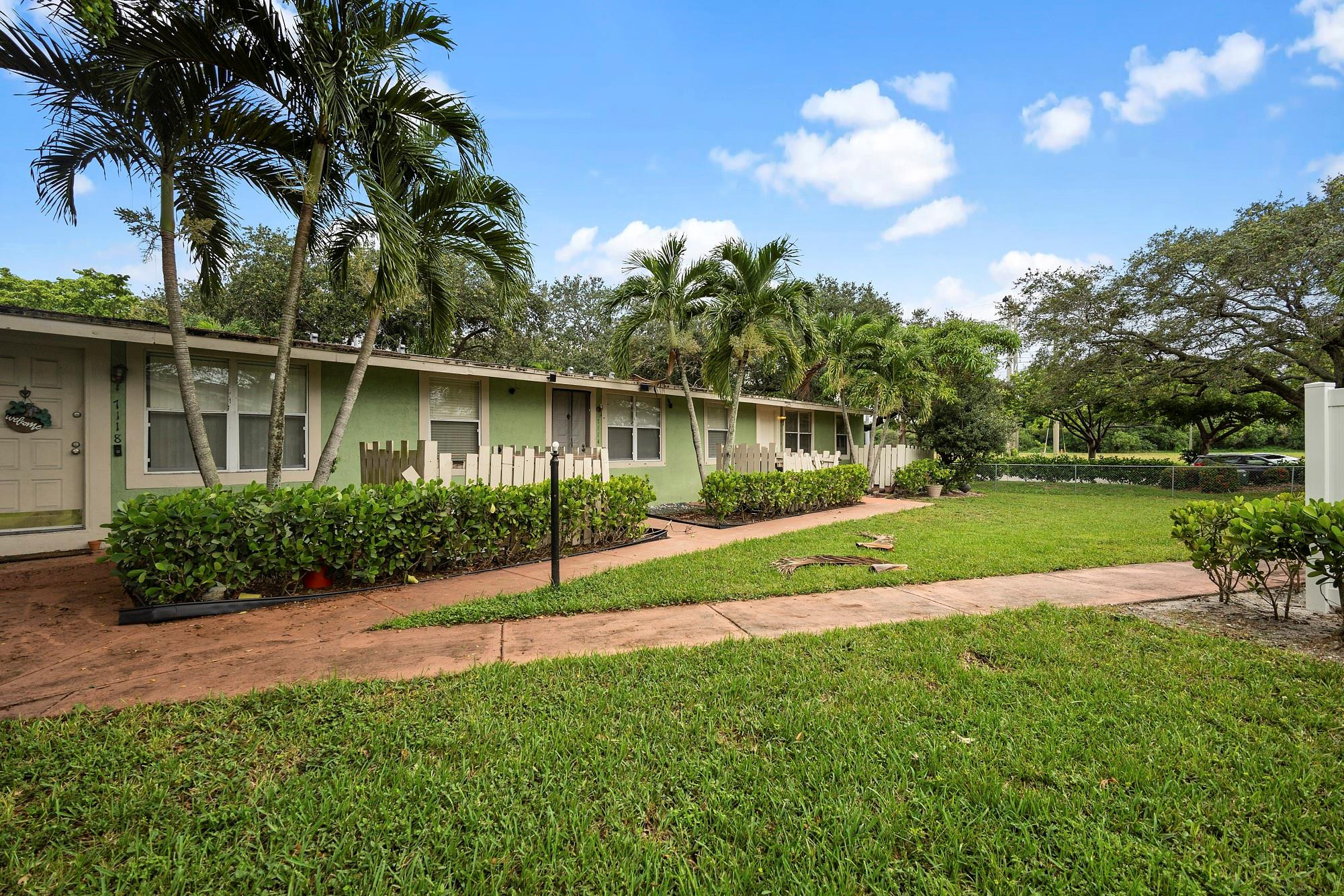 7110 Southgate Boulevard Tamarac, FL 33321 - Photo 3 of 18 Photo 3