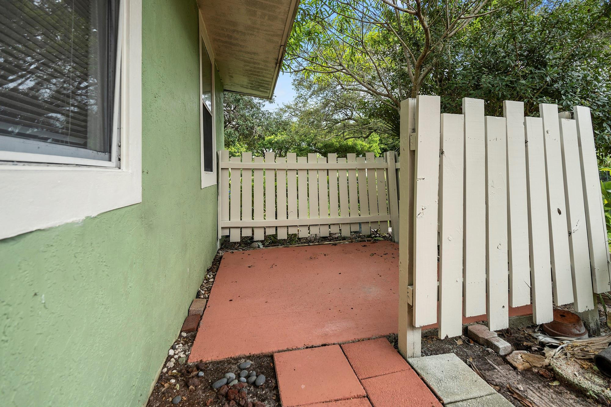 7110 Southgate Boulevard Tamarac, FL 33321 - Photo 5 of 18 Photo 5