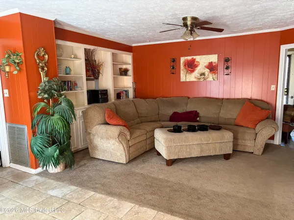 $195,000 | 211 Swan Lake Drive, Jackson, MS 39212