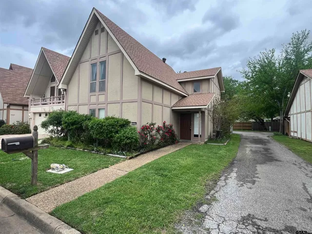 $195,000 | 1009 Towne Lake Drive, Longview, TX 75601