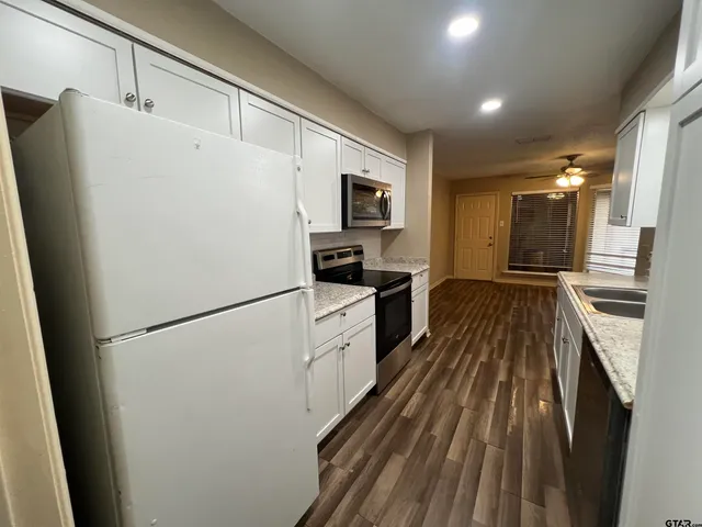 $195,000 | 1009 Towne Lake Drive, Longview, TX 75601