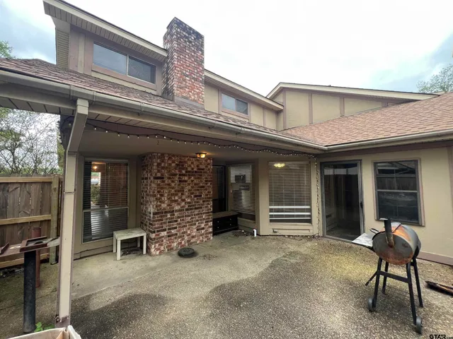 $195,000 | 1009 Towne Lake Drive, Longview, TX 75601