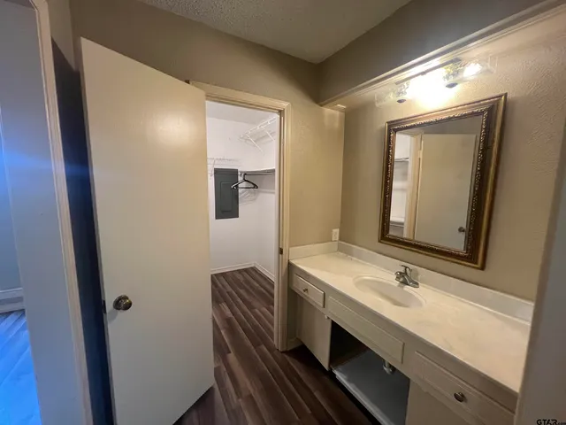 $195,000 | 1009 Towne Lake Drive, Longview, TX 75601