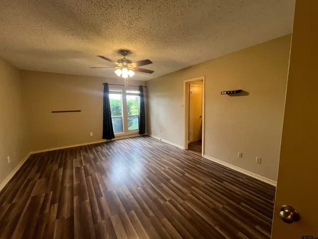 $195,000 | 1009 Towne Lake Drive, Longview, TX 75601