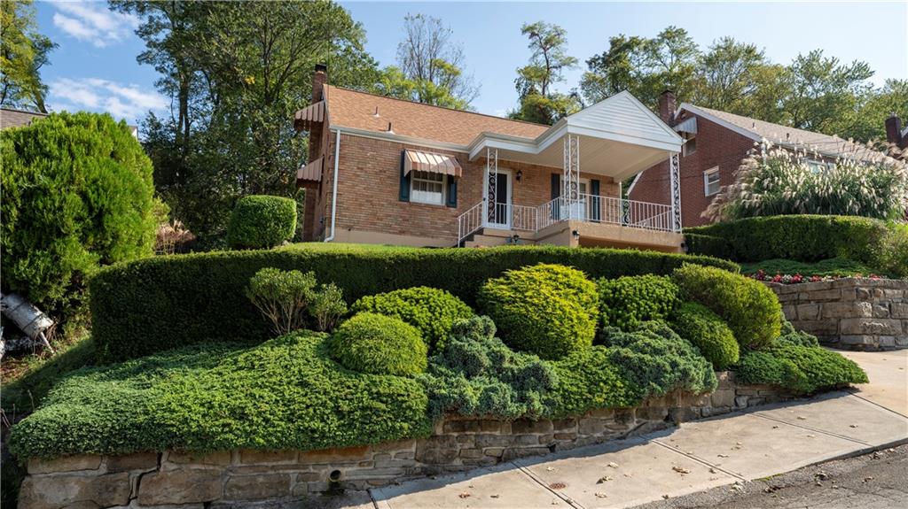 657 Irwin Run Road West Mifflin, PA 15122 - Photo 2 of 25 Gallery Image 2