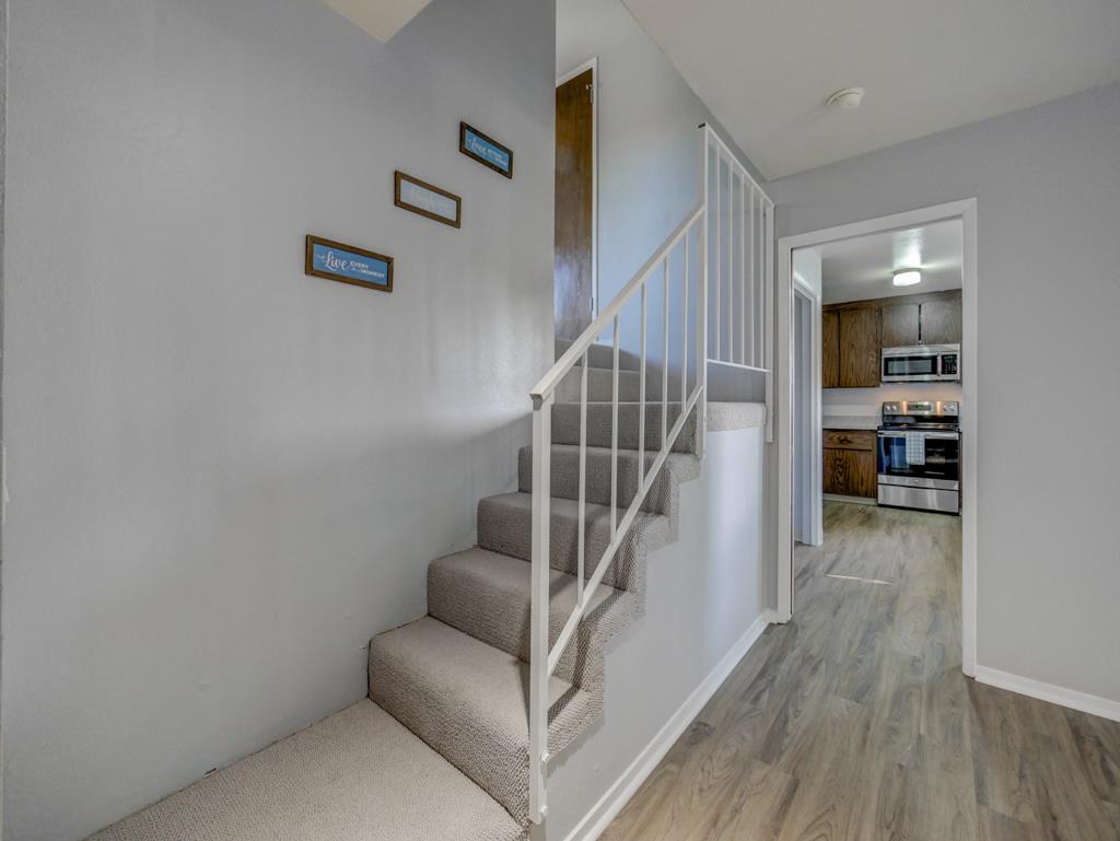 112 Canfield Avenue Santa Cruz, CA 95060 - Photo 7 of 31 Gallery Image 7