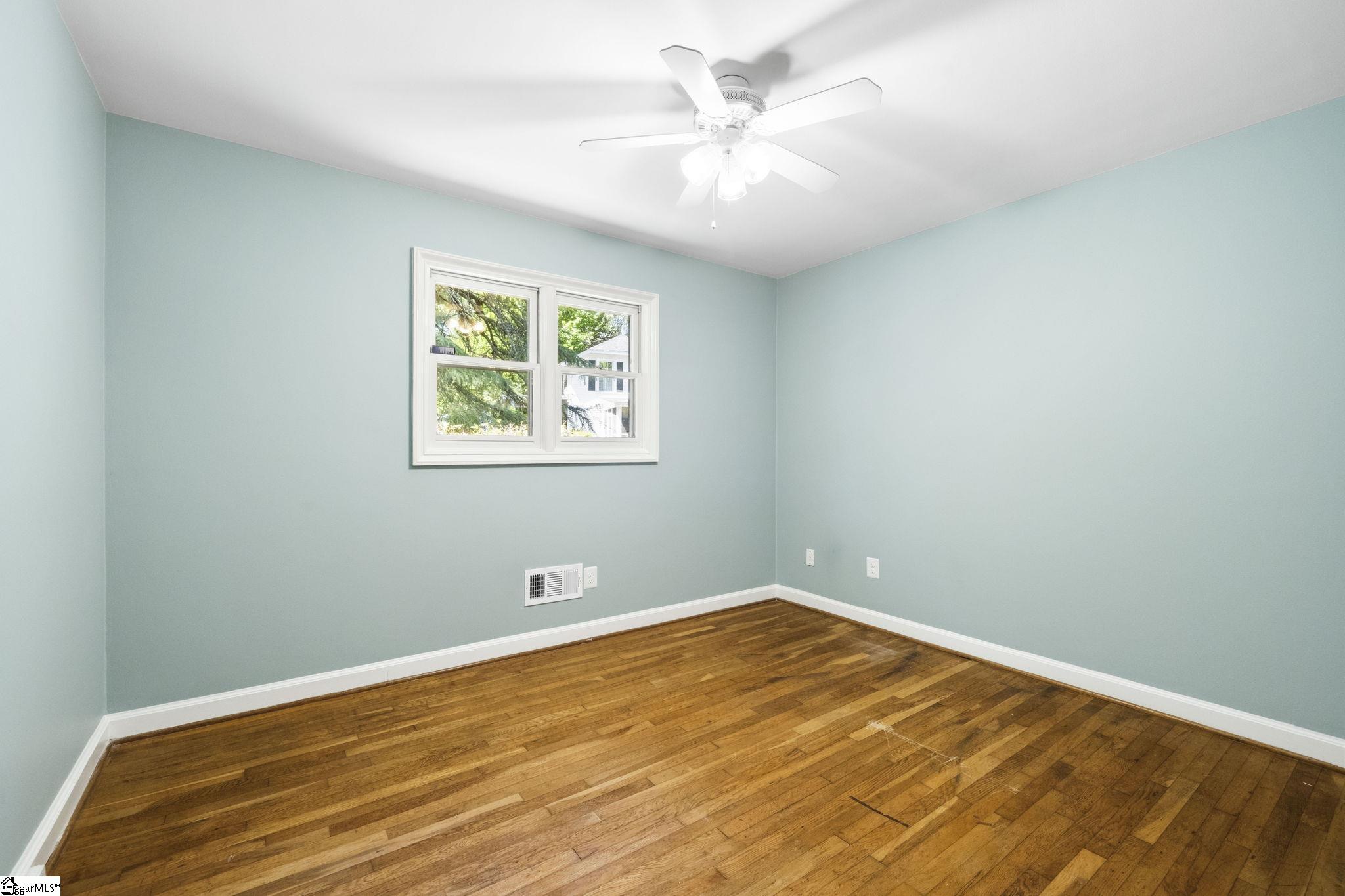123 Ridgecrest Drive Greenville, SC 29609 - Photo 13 of 28 Gallery Image 13