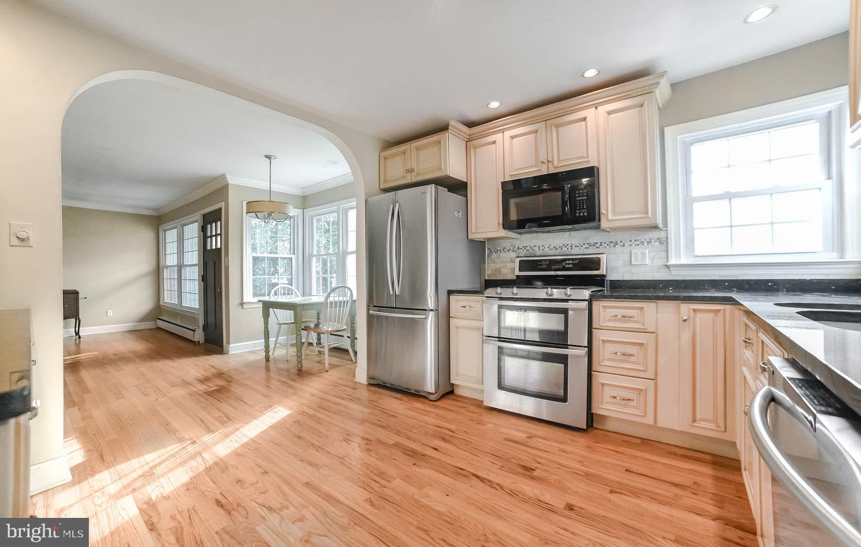 46044 Rolling Road Lexington Park, MD 20653 - Photo 17 of 31 Full Kitchen view