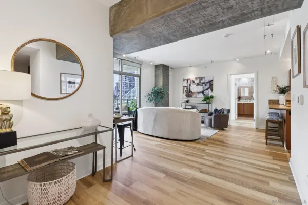 $939,900 | 800 The Mark Lane, Unit 607, San Diego, CA 92101