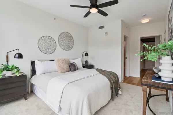 $939,900 | 800 The Mark Lane, Unit 607, San Diego, CA 92101