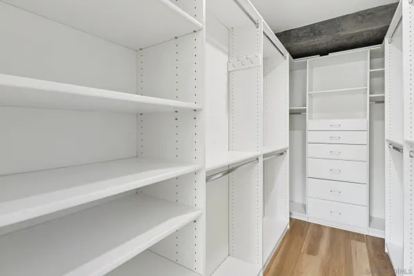 $939,900 | 800 The Mark Lane, Unit 607, San Diego, CA 92101