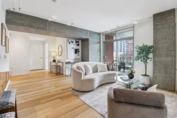 $939,900 | 800 The Mark Lane, Unit 607, San Diego, CA 92101